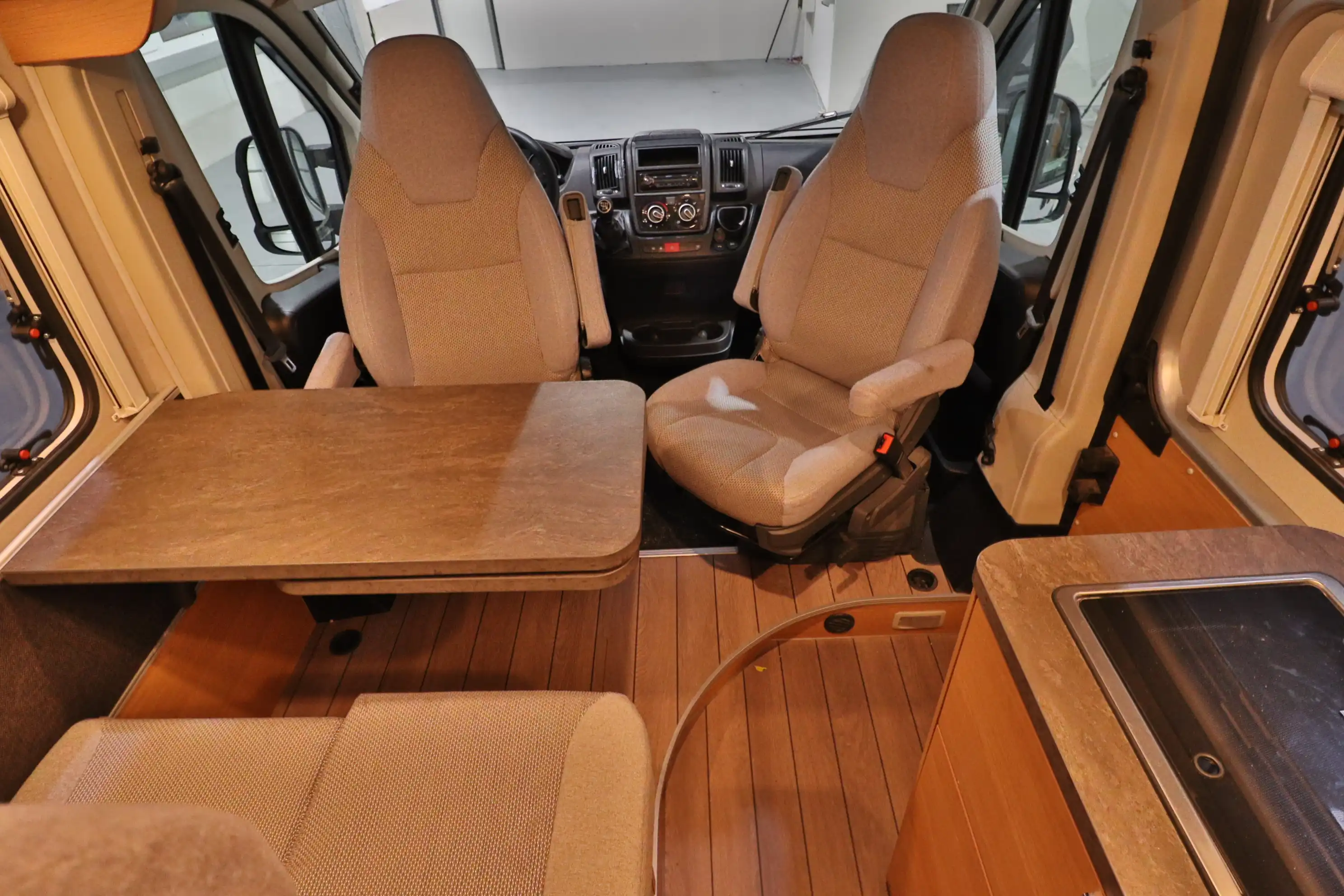 WEINSBERG Cara Bus 600 K